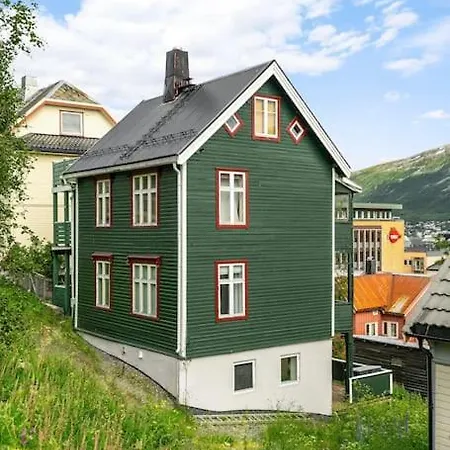 I Sentrum Av * Тромсё